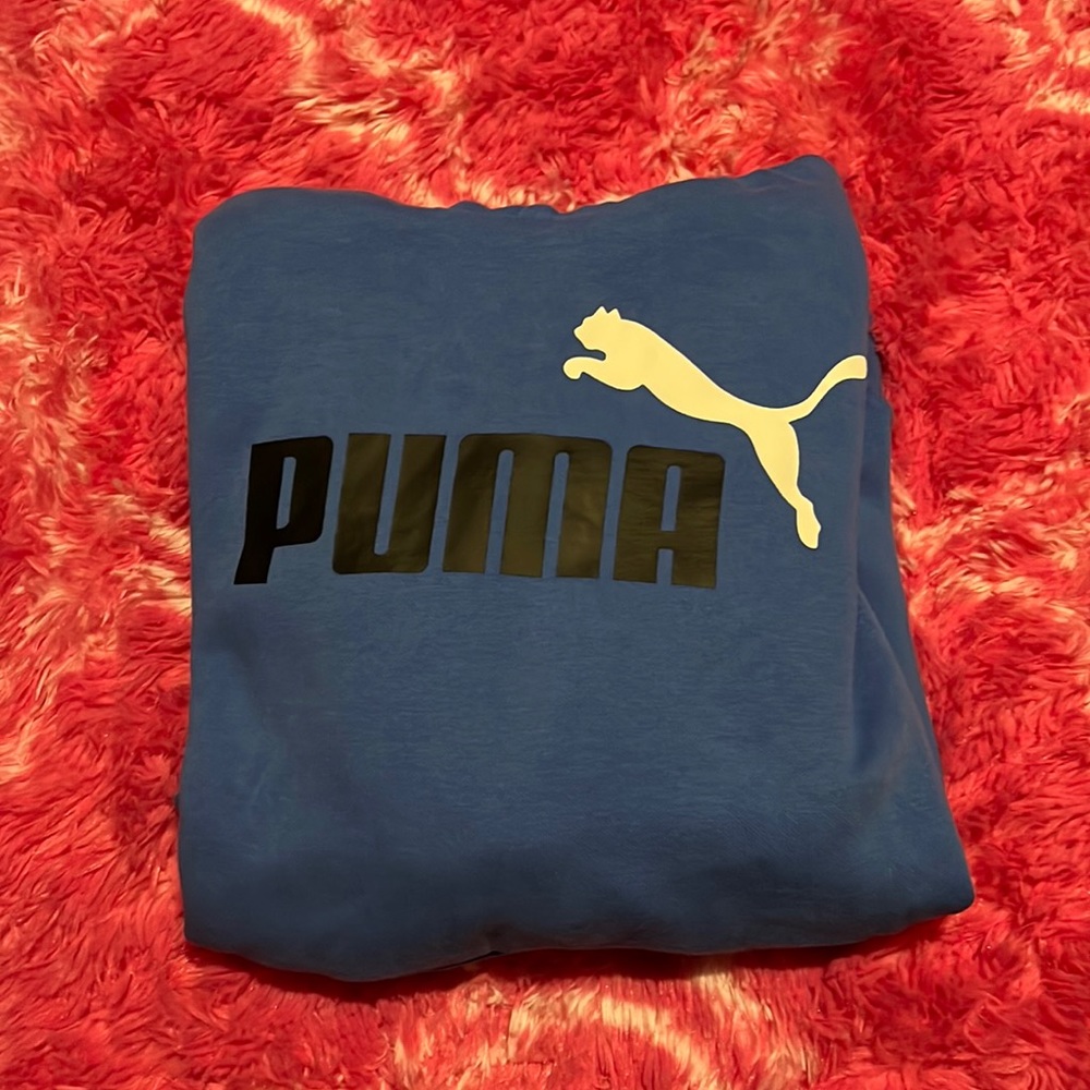 Men’s puma hoodie